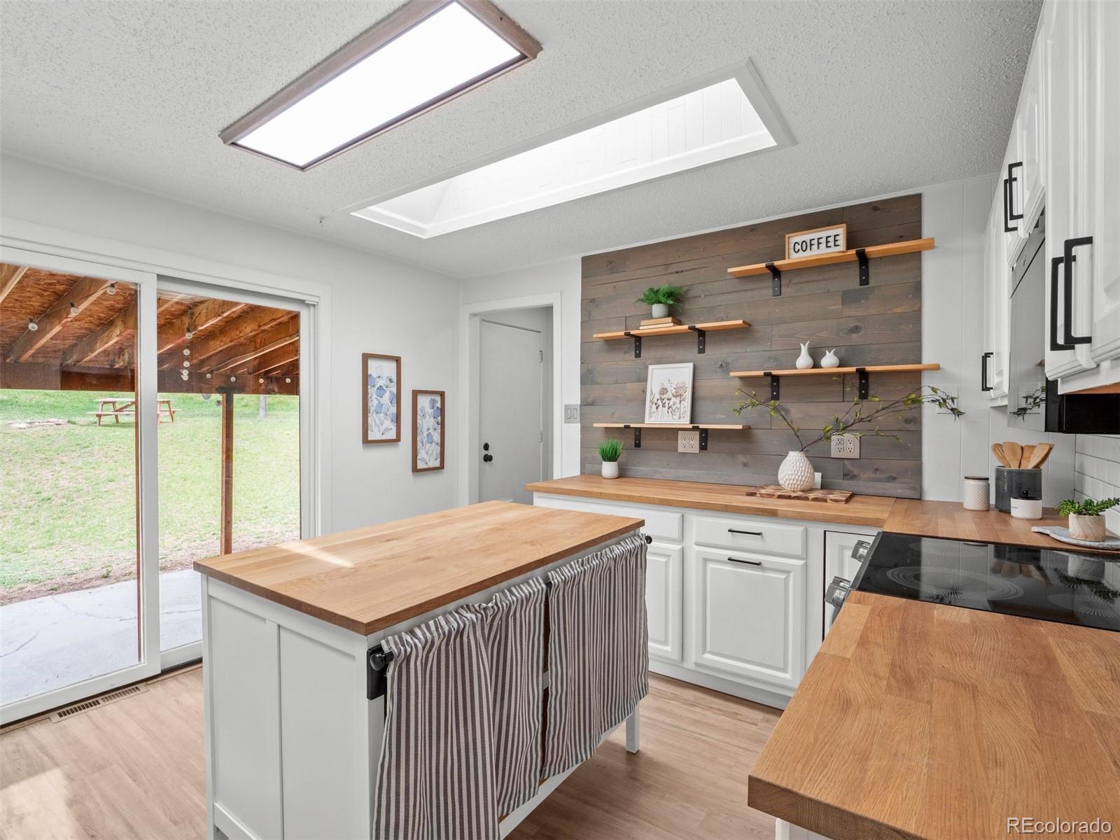 MLS Image #9 for 15666 w 1st drive,golden, Colorado