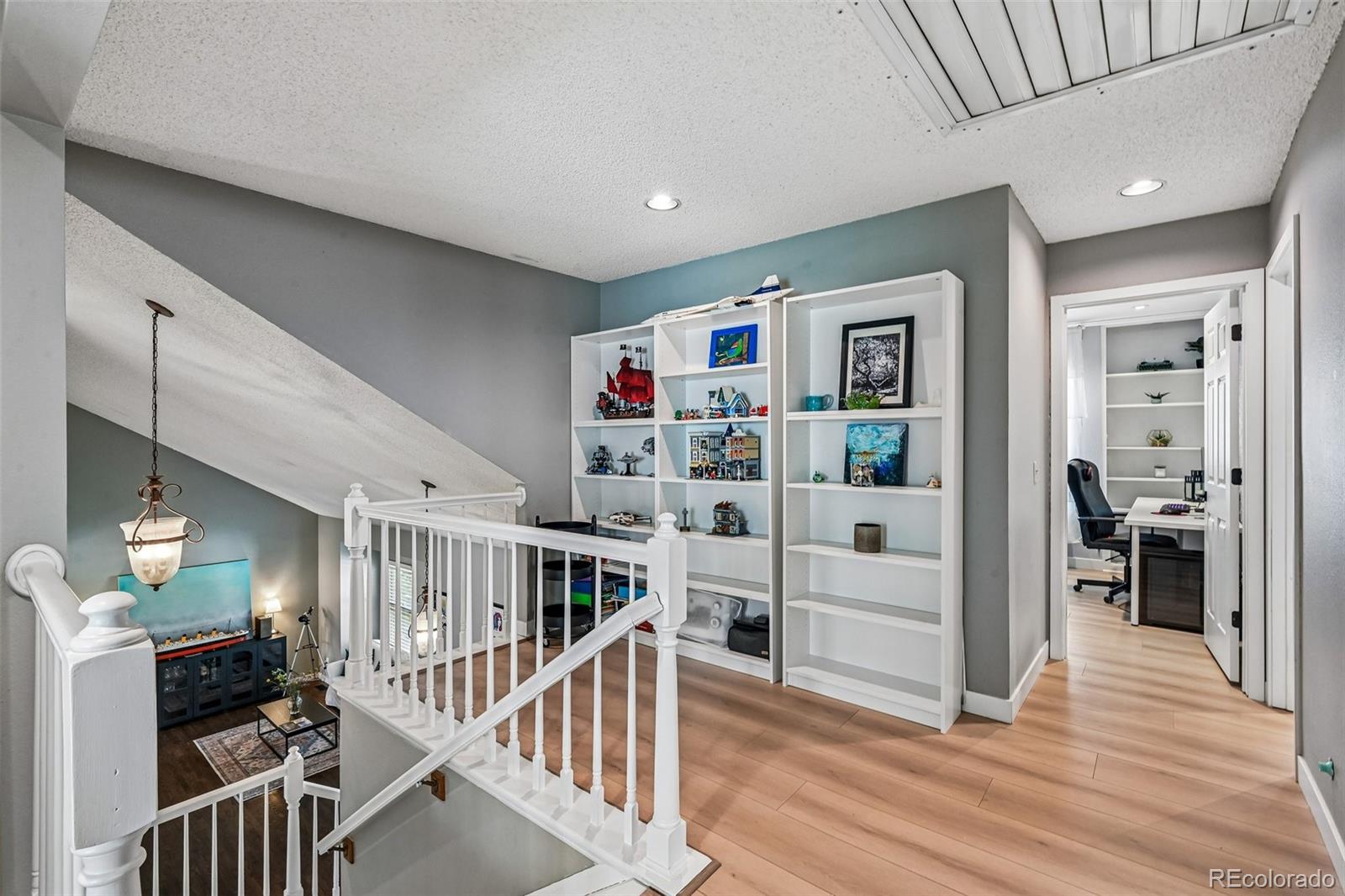 MLS Image #15 for 8641  snowbrush lane,highlands ranch, Colorado