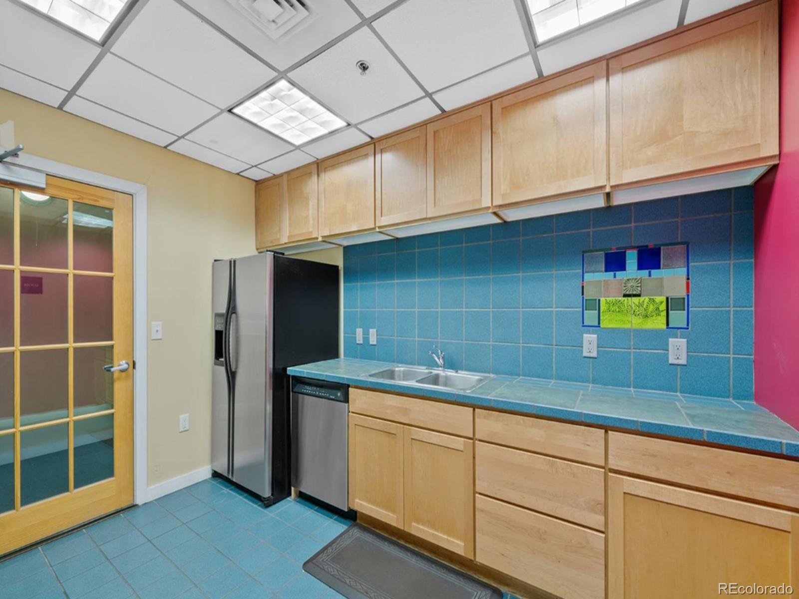 MLS Image #19 for 275 s harrison street,denver, Colorado