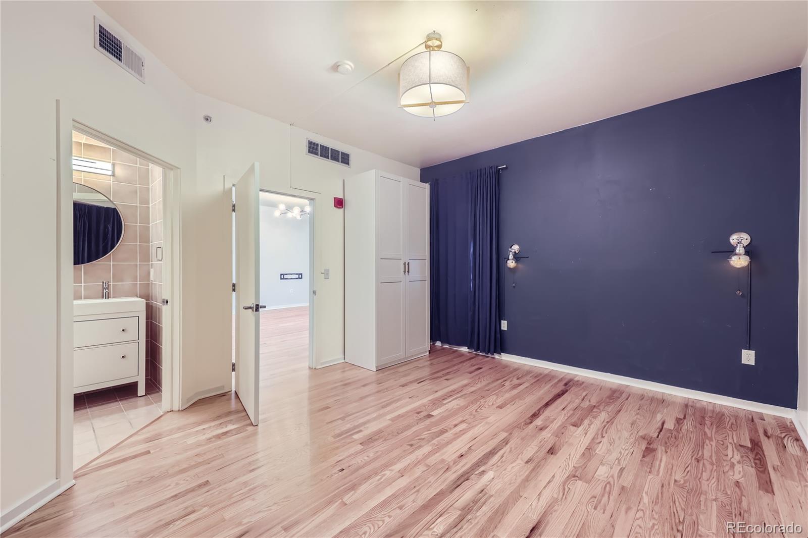 MLS Image #5 for 275 s harrison street,denver, Colorado
