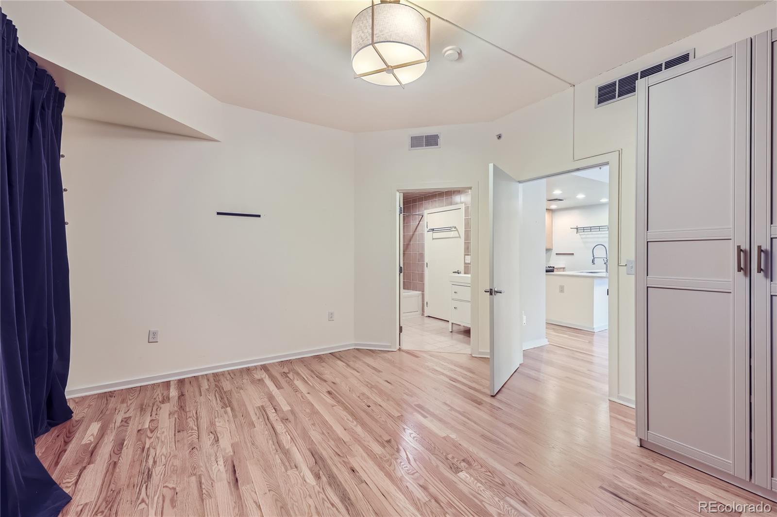 MLS Image #6 for 275 s harrison street,denver, Colorado