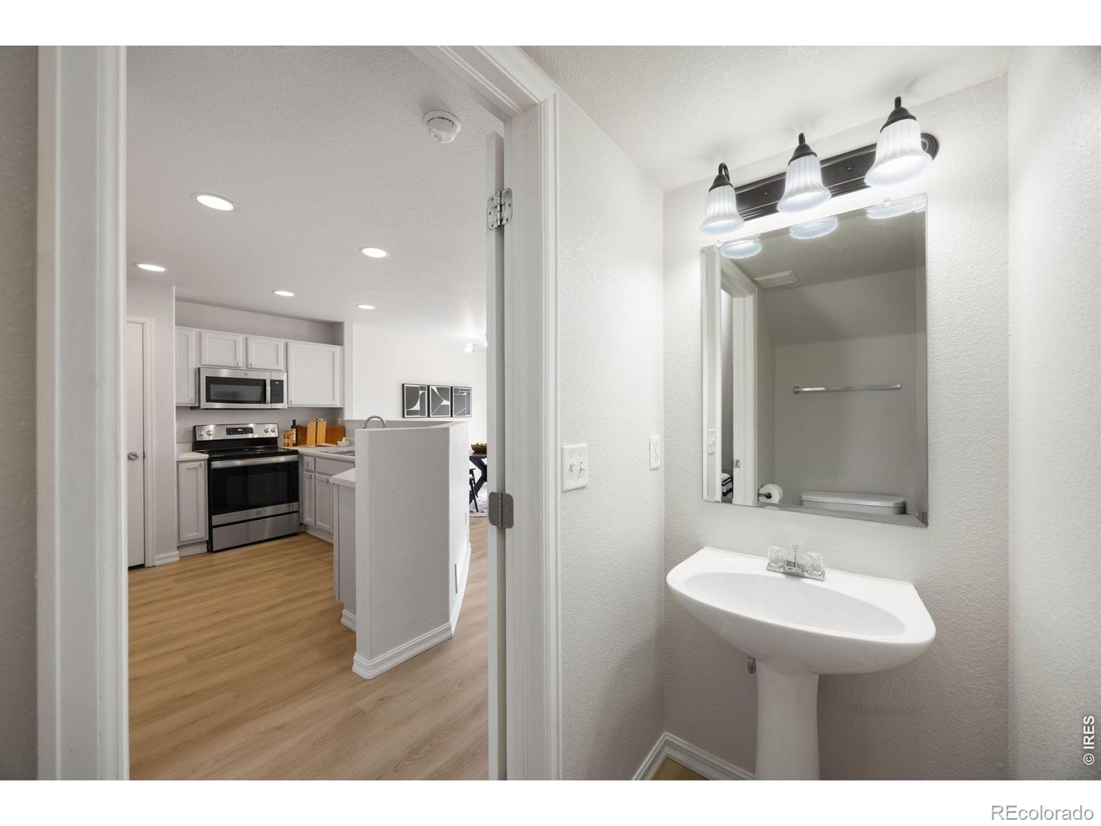 MLS Image #11 for 2032  dove creek court,loveland, Colorado