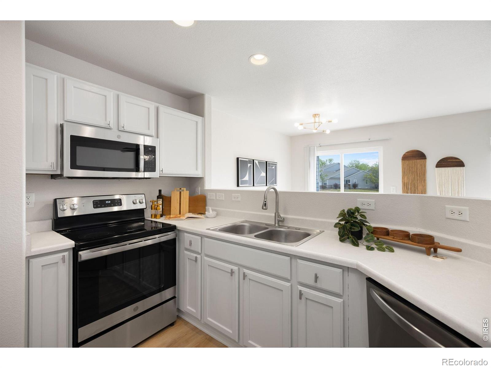 MLS Image #6 for 2032  dove creek court,loveland, Colorado
