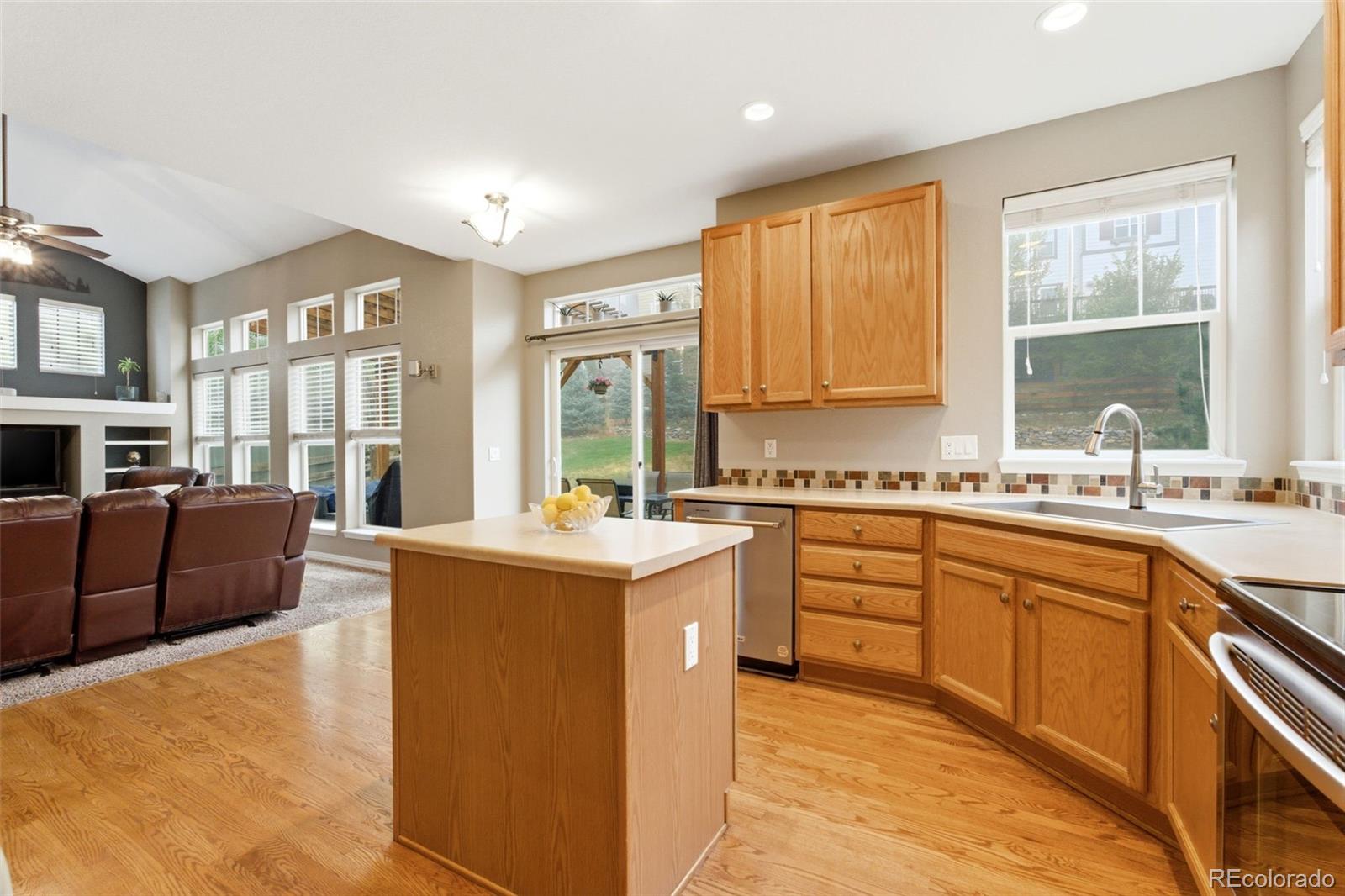 MLS Image #12 for 25295 e park crescent drive,aurora, Colorado