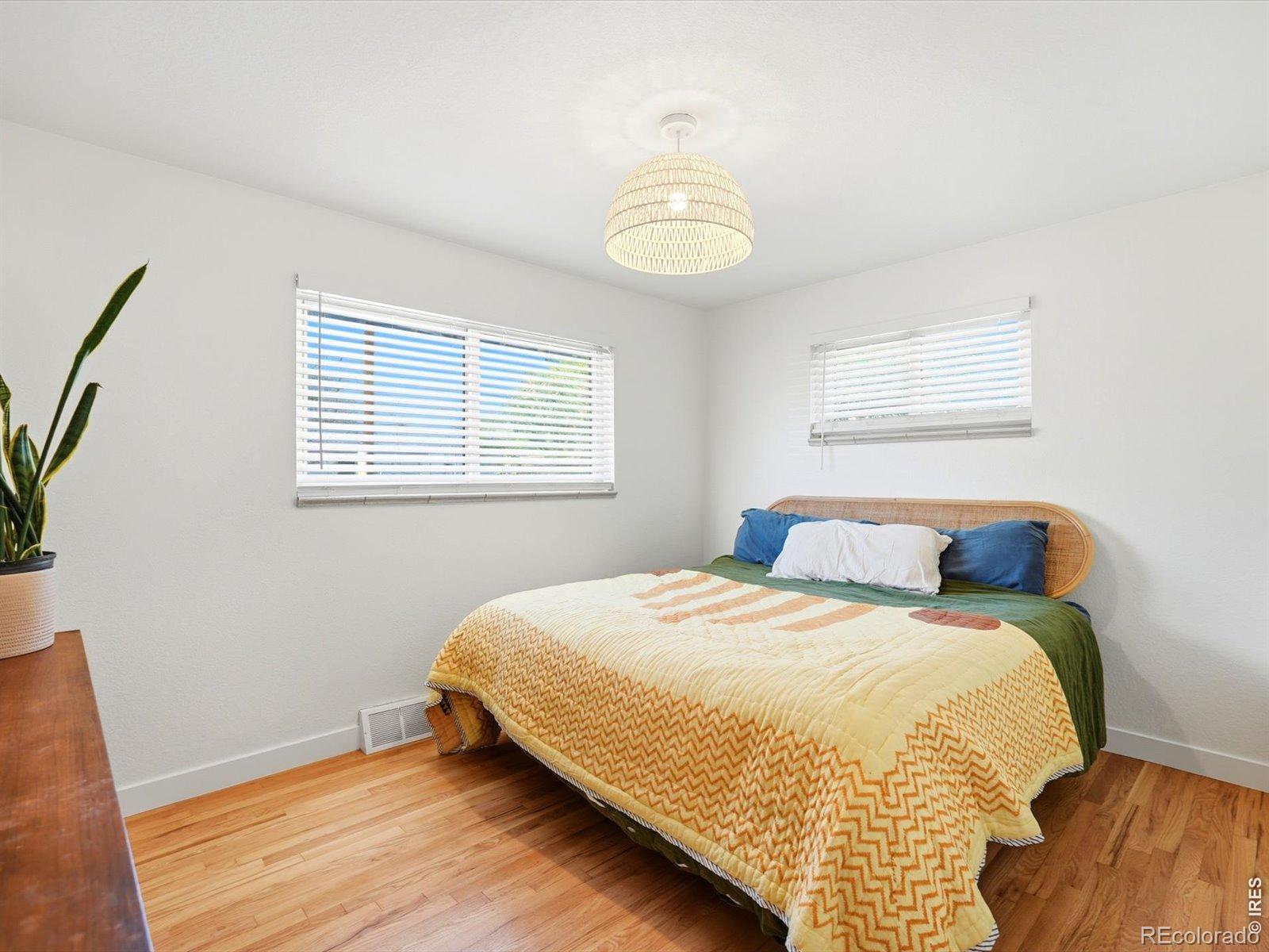 MLS Image #13 for 2674 s newton street,denver, Colorado