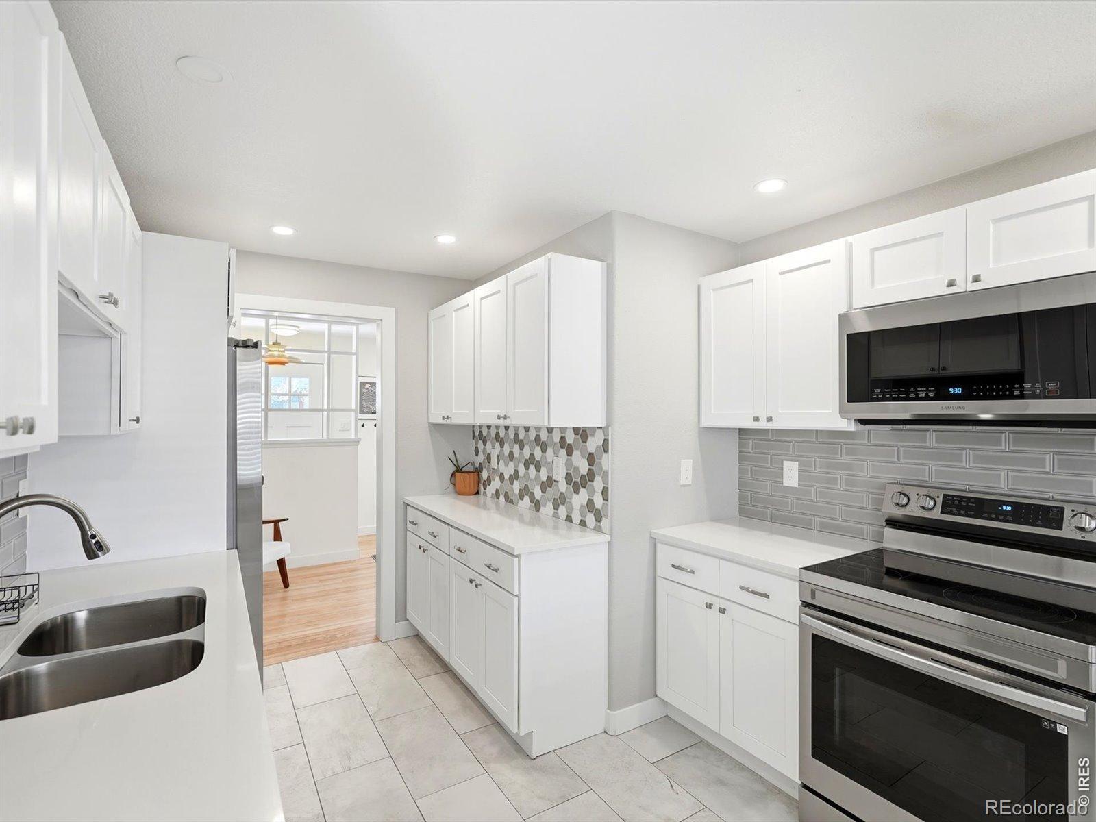 MLS Image #19 for 2674 s newton street,denver, Colorado