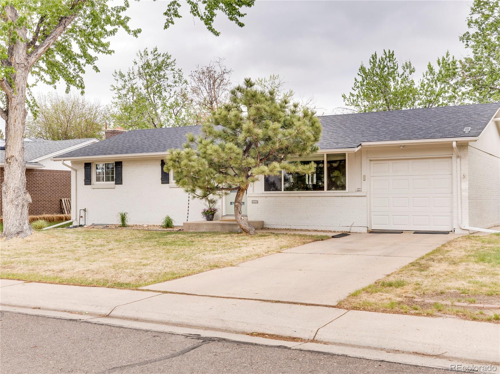 MLS Image #2 for 7107 e wyoming place,denver, Colorado