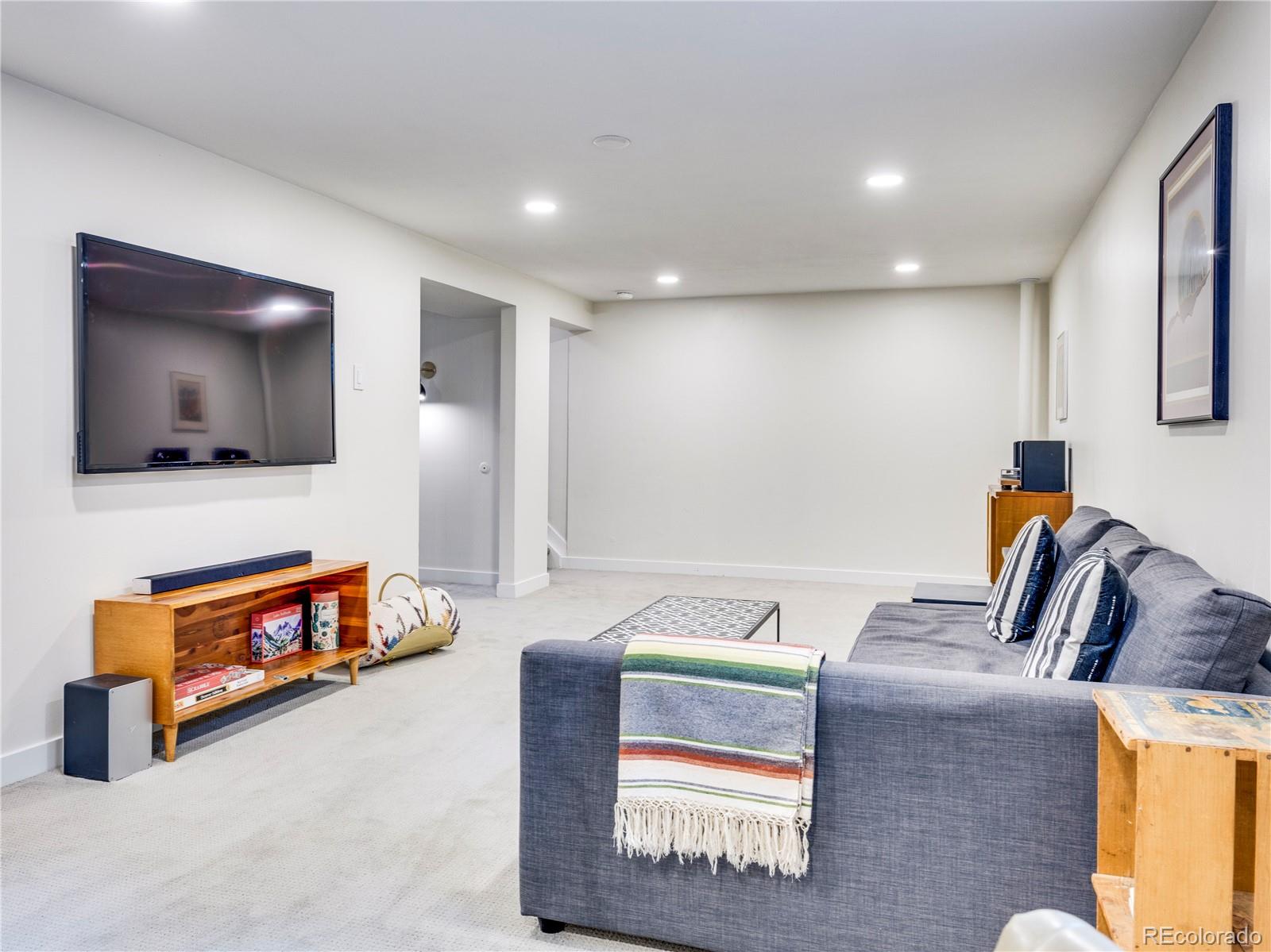 MLS Image #29 for 7107 e wyoming place,denver, Colorado