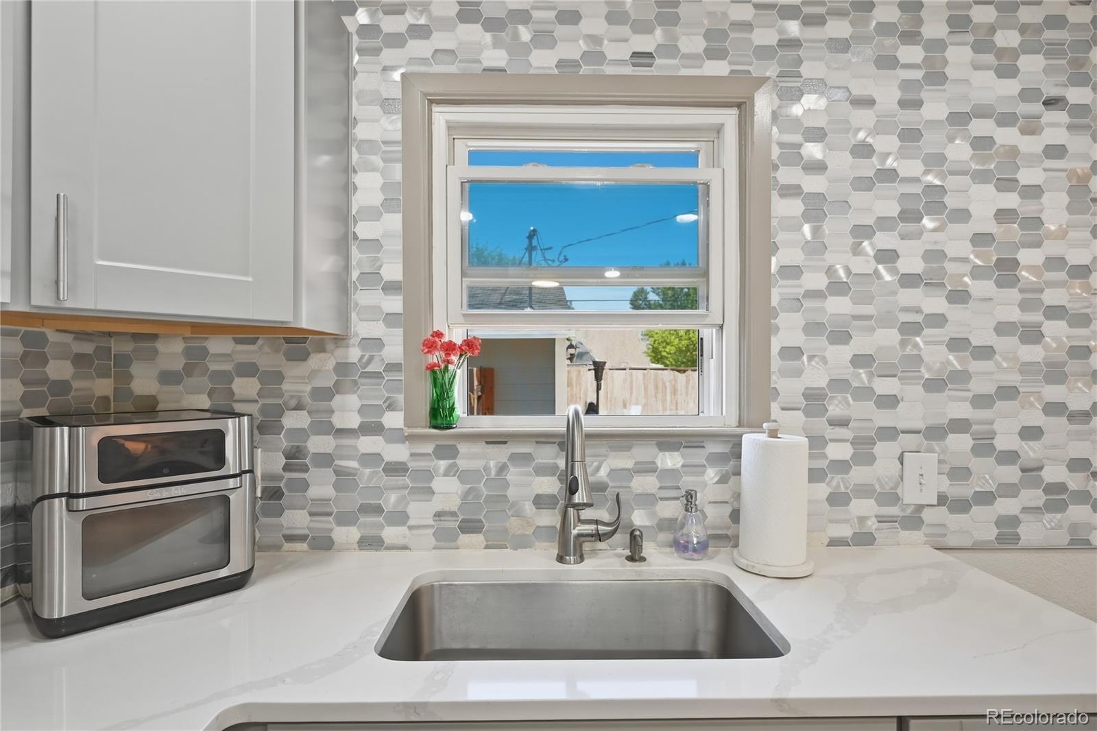 MLS Image #10 for 5181 s pennsylvania street,littleton, Colorado