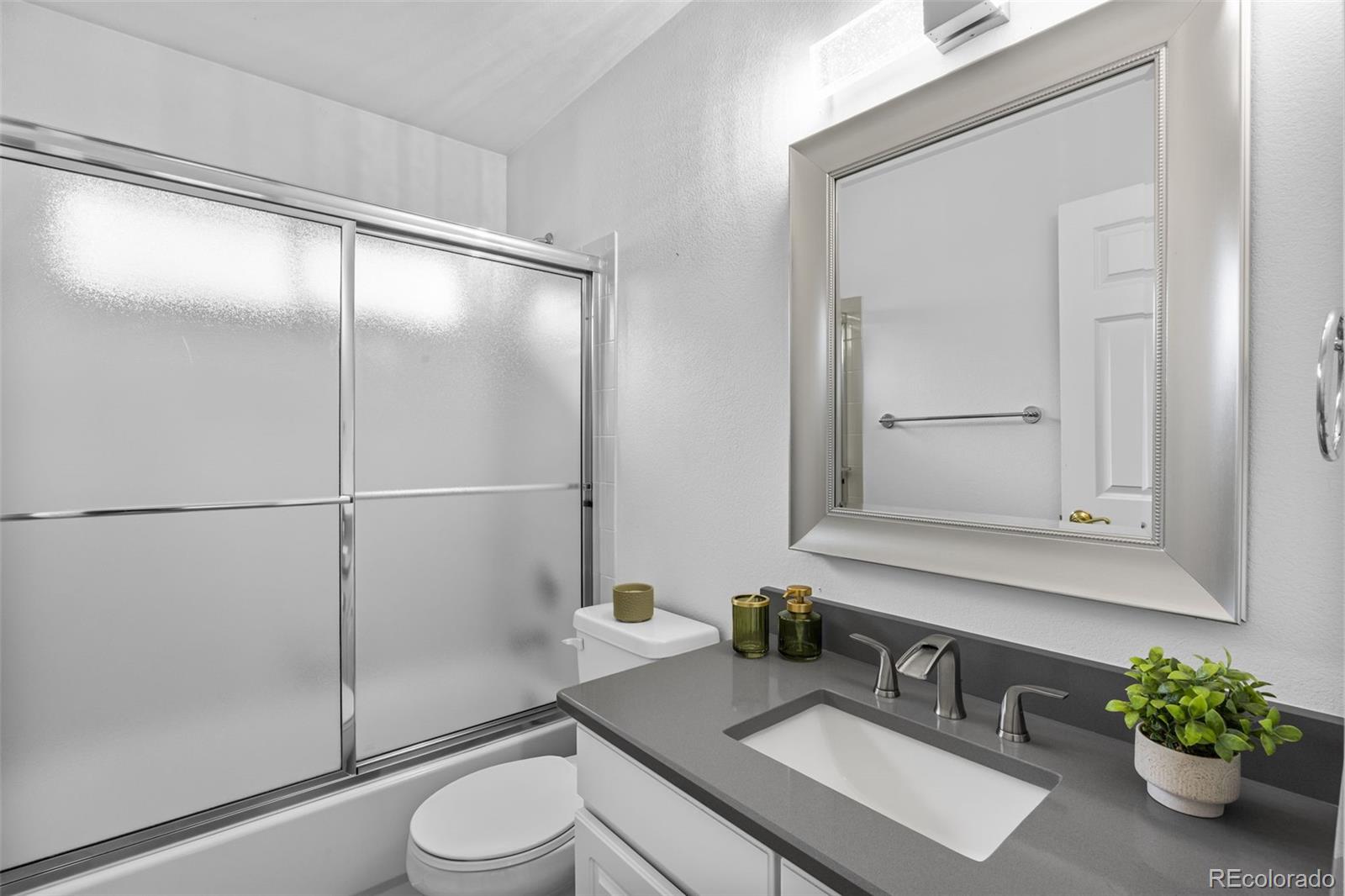 MLS Image #26 for 9647 e arbor place,englewood, Colorado