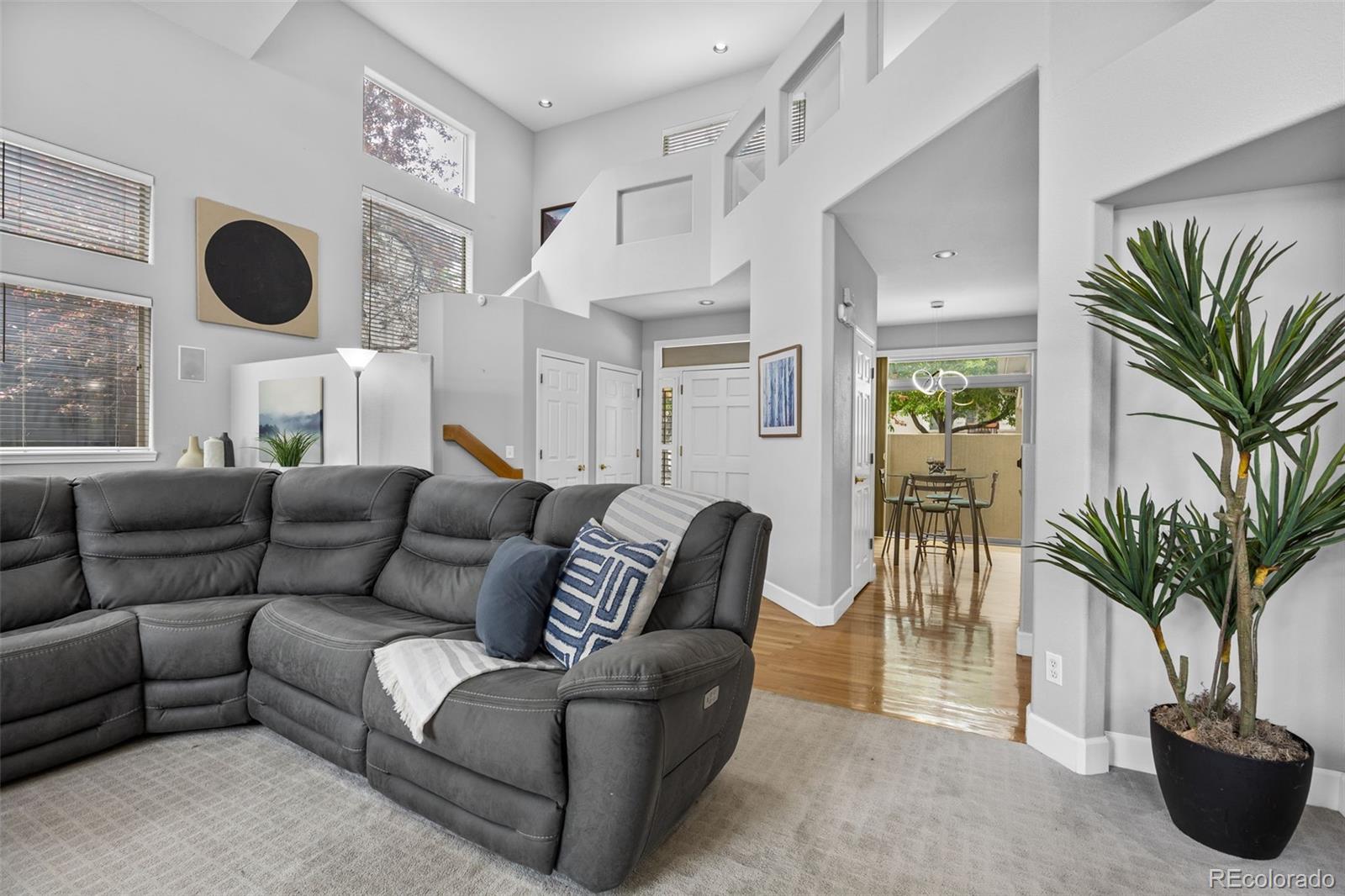MLS Image #5 for 9647 e arbor place,englewood, Colorado