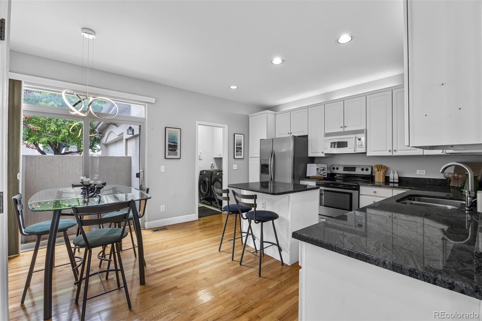 MLS Image #8 for 9647 e arbor place,englewood, Colorado