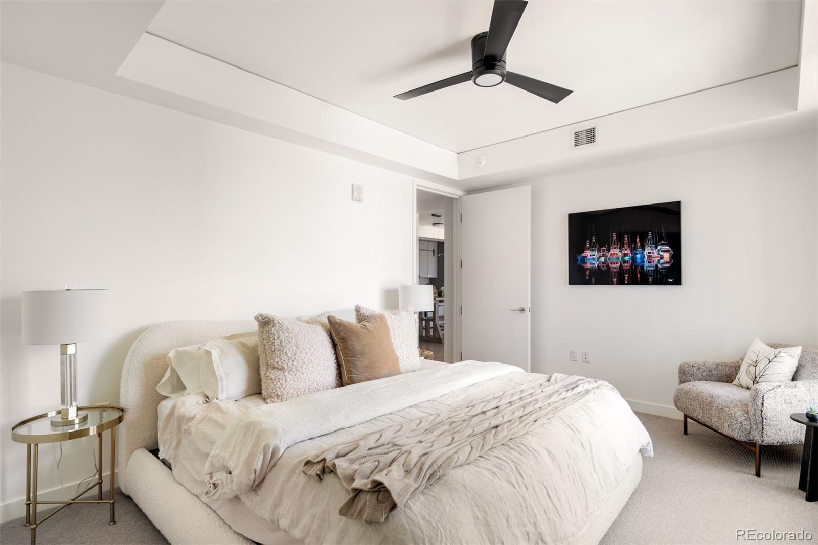 MLS Image #18 for 1750  wewatta street,denver, Colorado