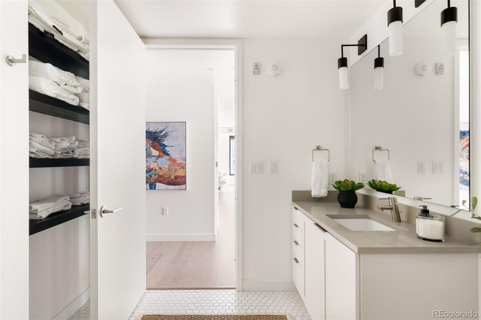 MLS Image #20 for 1750  wewatta street,denver, Colorado
