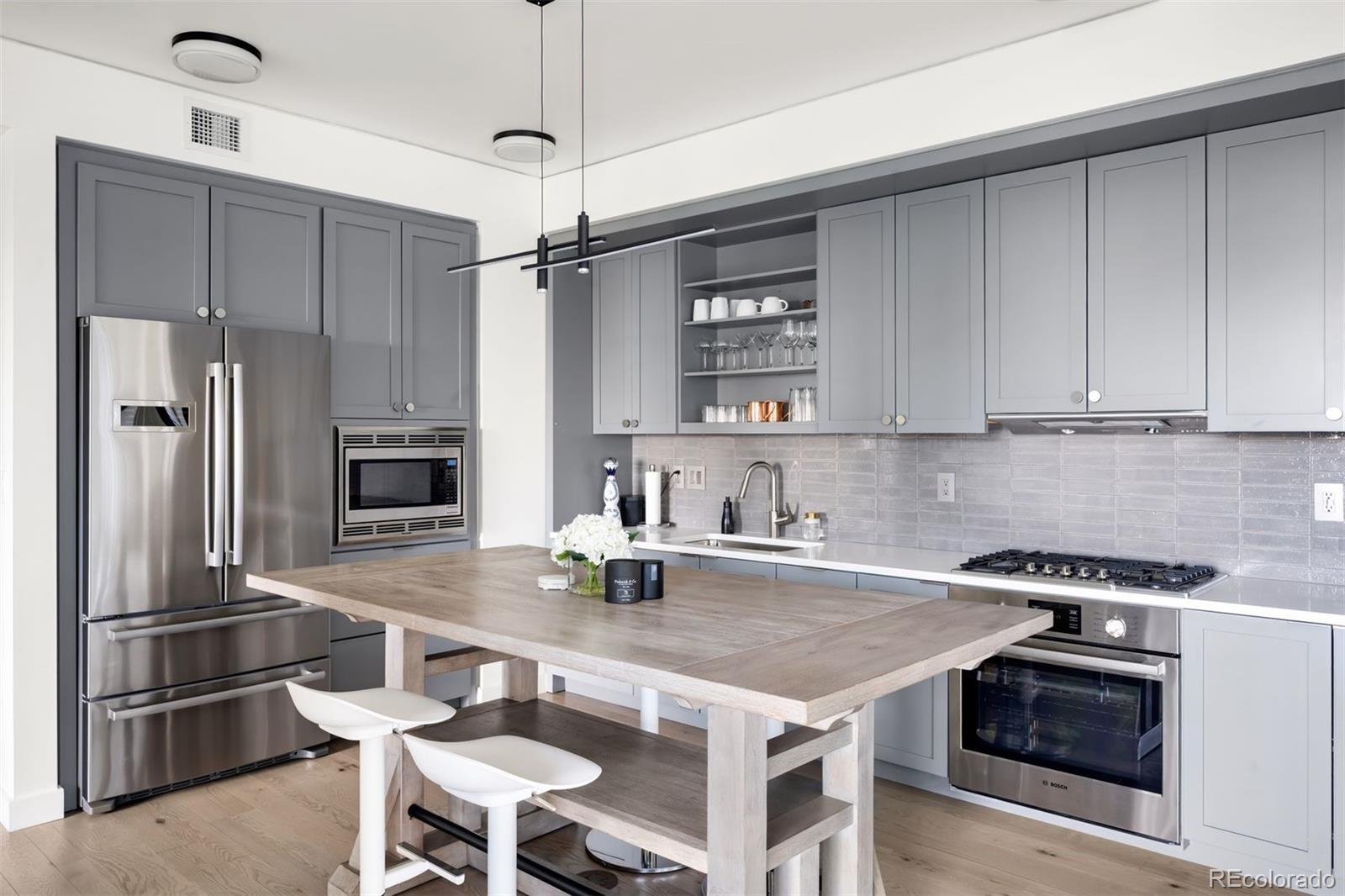 MLS Image #4 for 1750  wewatta street,denver, Colorado