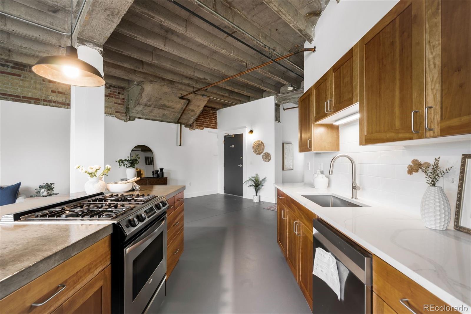 MLS Image #6 for 1777 e 39th avenue,denver, Colorado