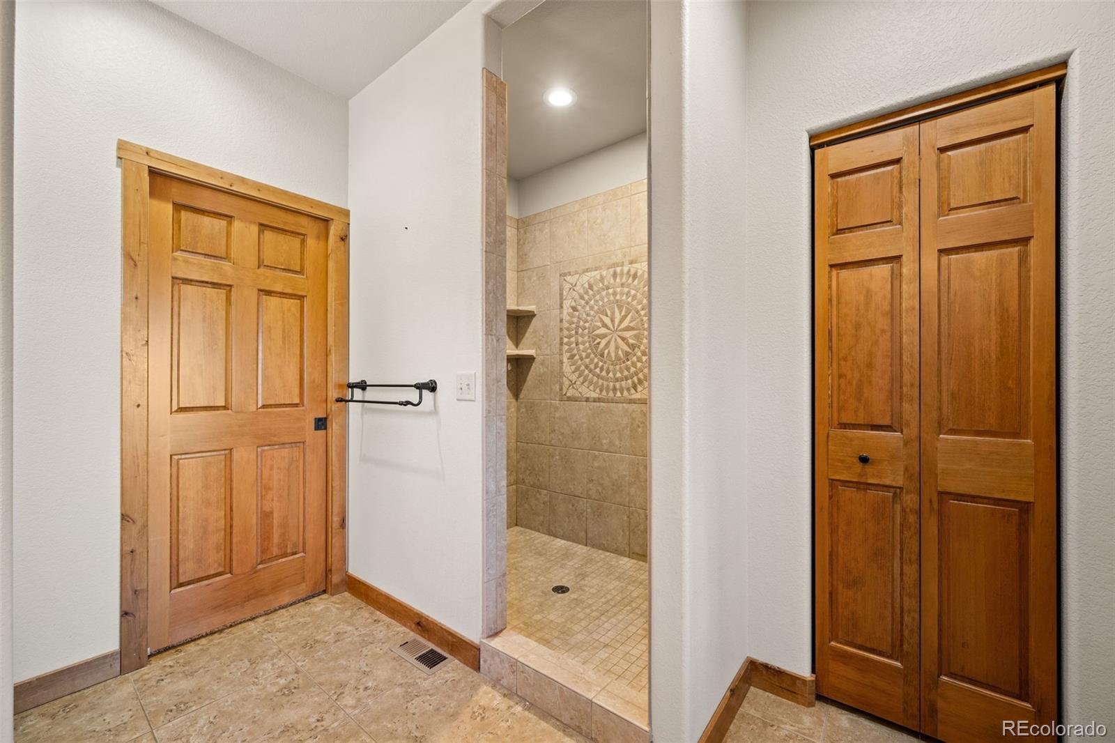 MLS Image #16 for 417  beaver creek drive,lake george, Colorado