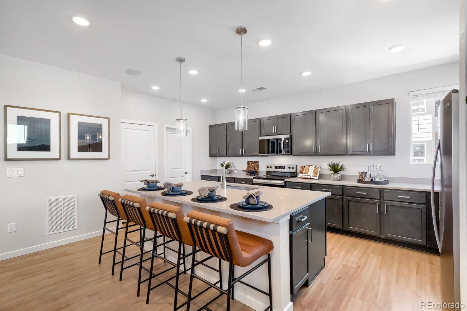 MLS Image #11 for 9200 e 47th avenue,denver, Colorado