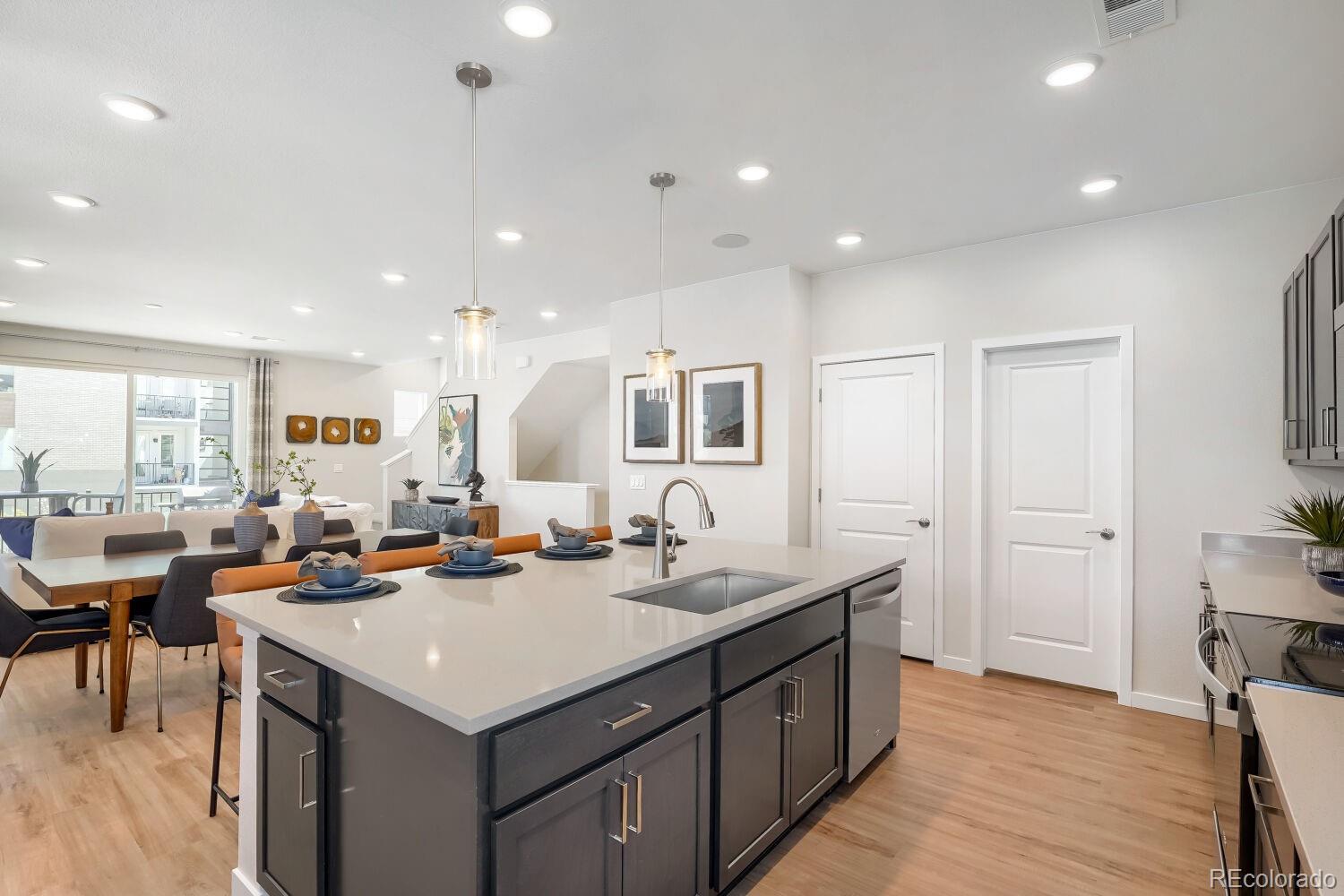 MLS Image #12 for 9200 e 47th avenue,denver, Colorado