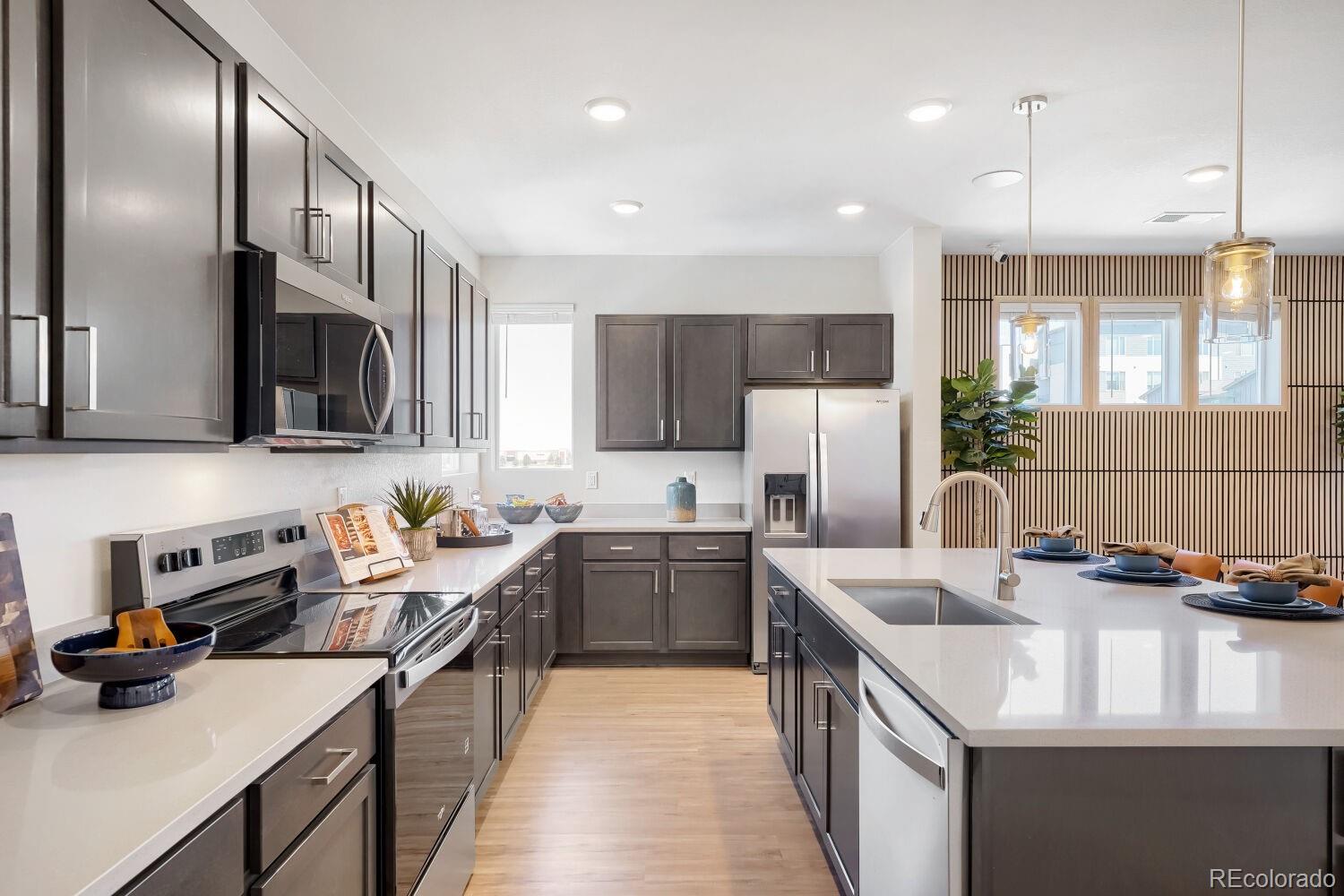 MLS Image #14 for 9200 e 47th avenue,denver, Colorado