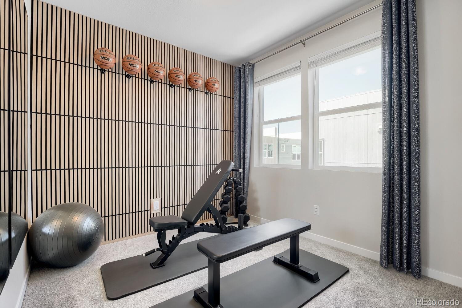 MLS Image #15 for 9200 e 47th avenue,denver, Colorado