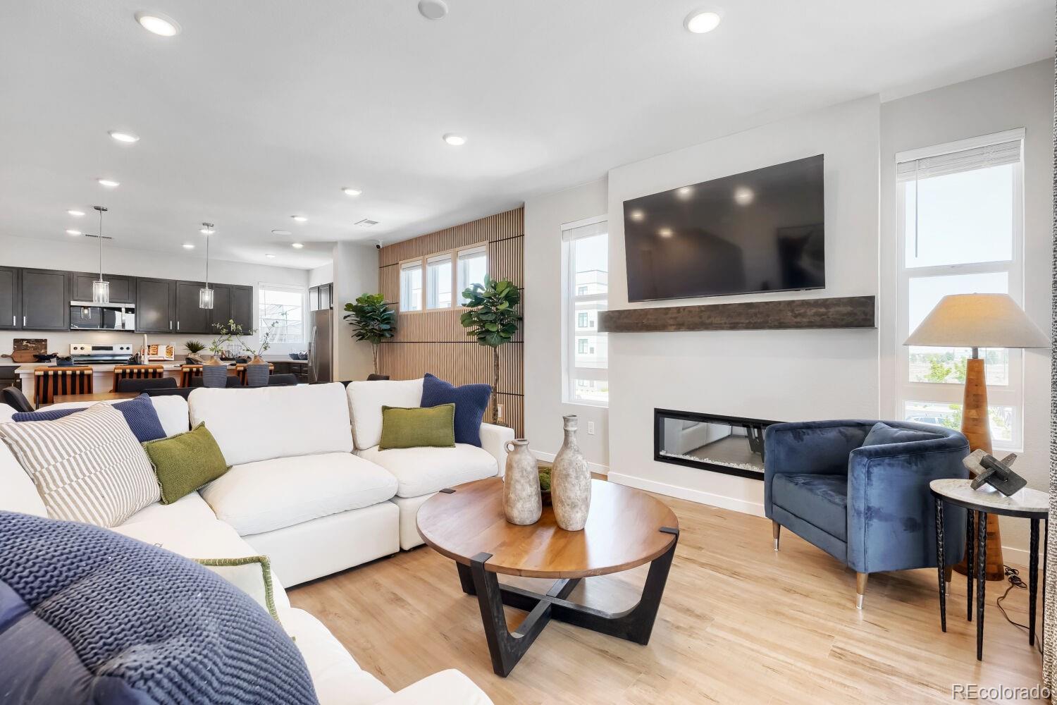 MLS Image #4 for 9200 e 47th avenue,denver, Colorado