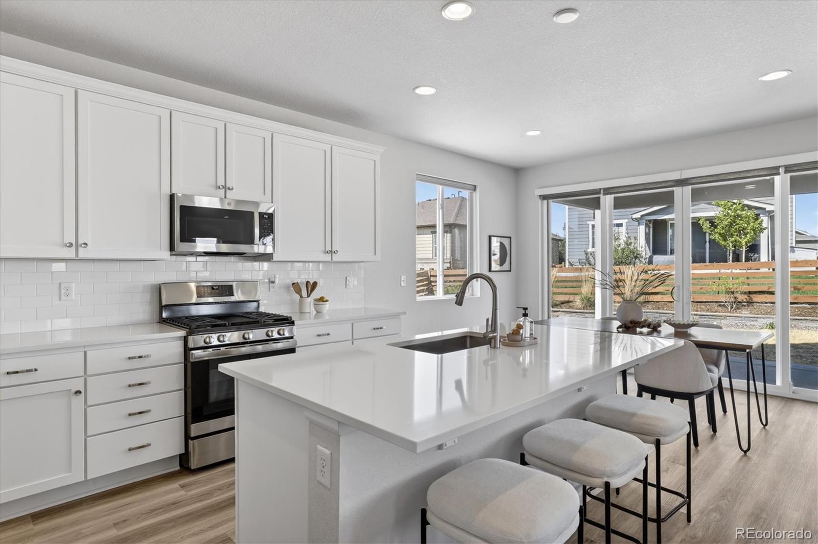 MLS Image #2 for 936  alpine ridge street,erie, Colorado