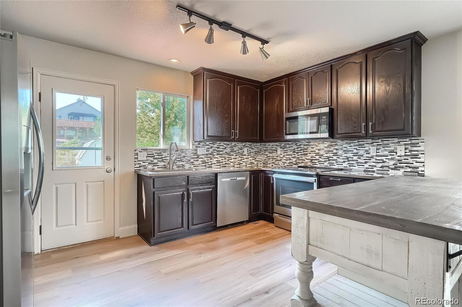 MLS Image #11 for 9744  fox den drive,littleton, Colorado