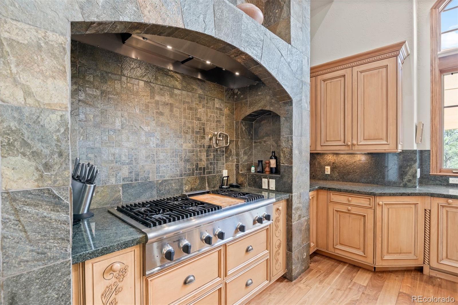 MLS Image #11 for 2500  juniper court,golden, Colorado
