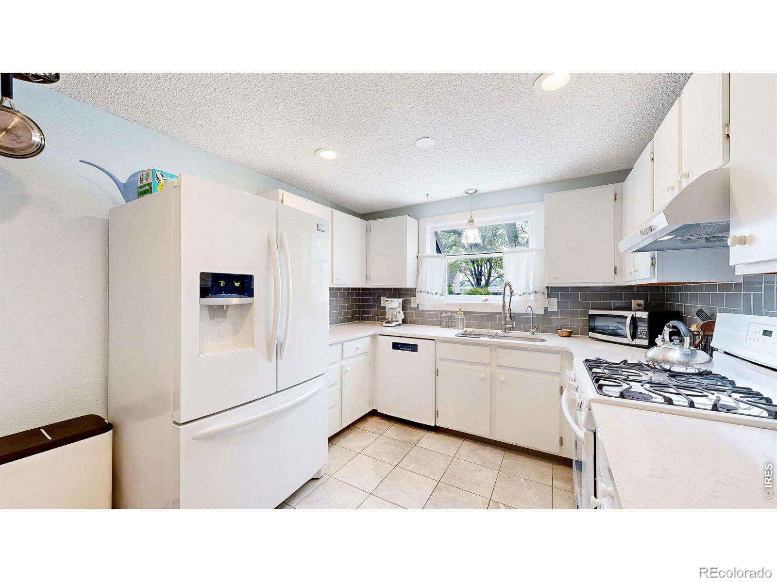 MLS Image #6 for 613  chestnut drive,loveland, Colorado