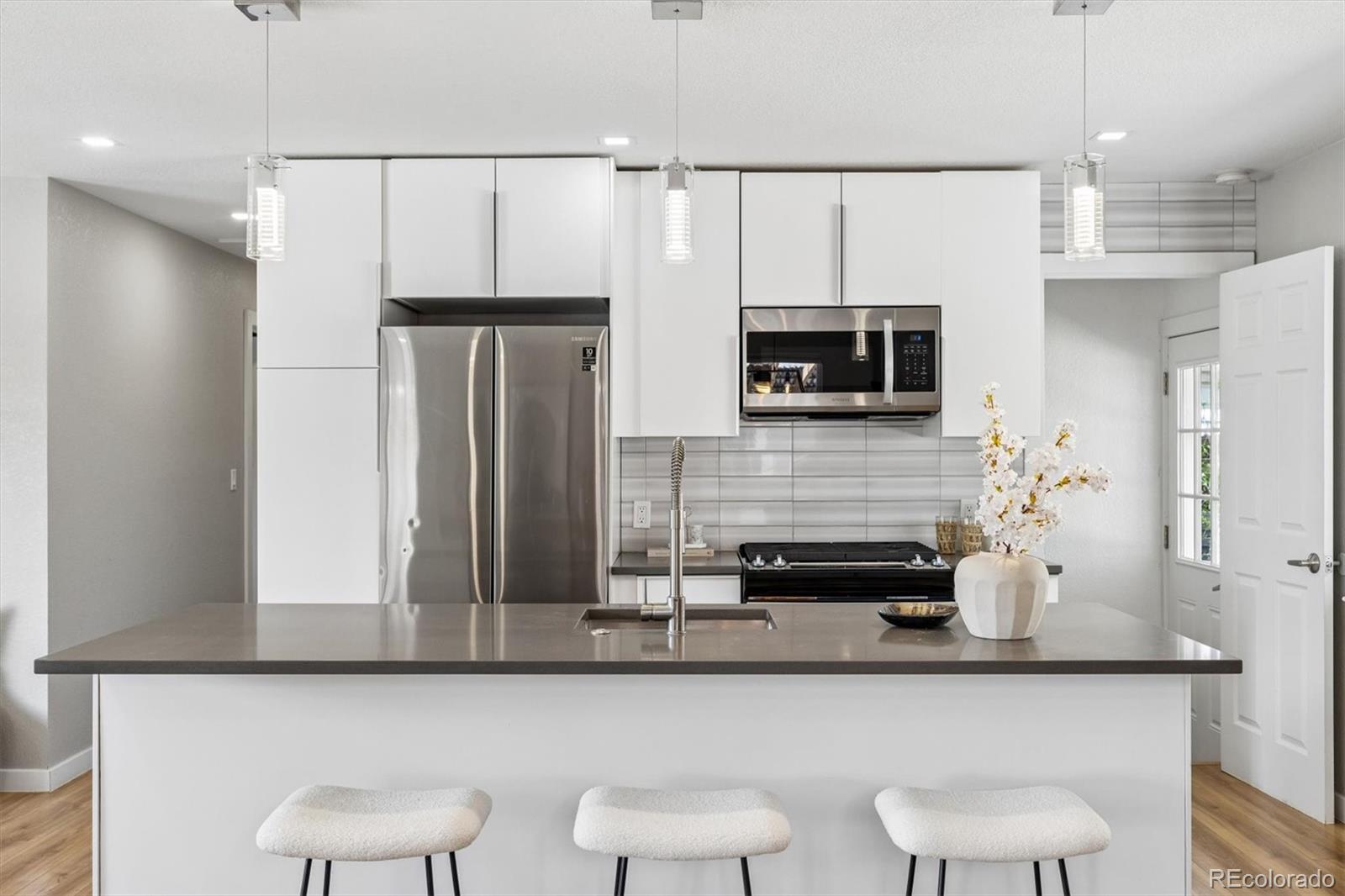 MLS Image #14 for 1888 s filbert court,denver, Colorado