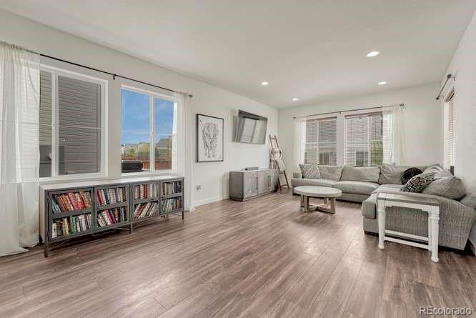 MLS Image #4 for 10004  yampa street,commerce city, Colorado