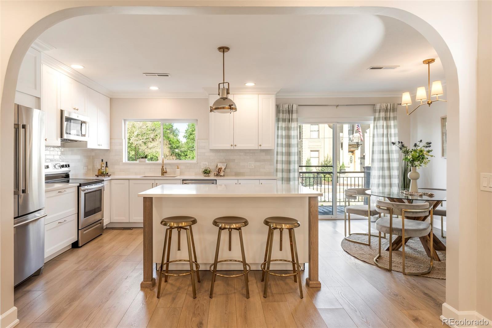 MLS Image #6 for 805 e 7th avenue,denver, Colorado