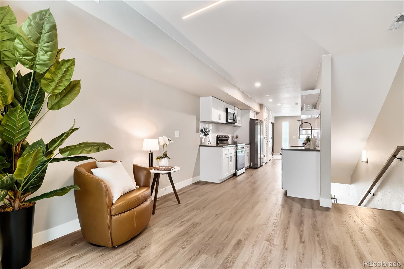 MLS Image #11 for 1642 n lafayette street 3,denver, Colorado