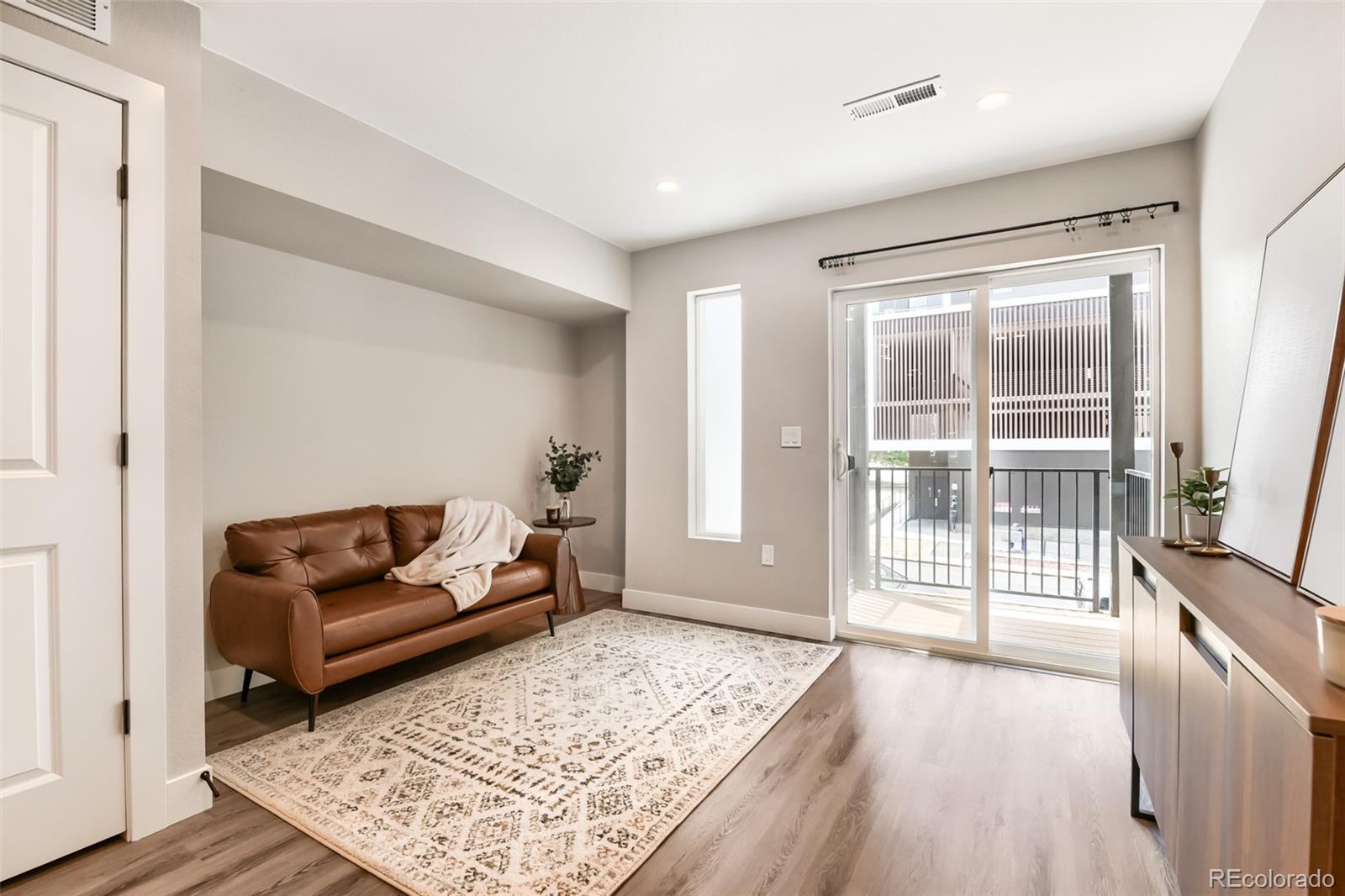 MLS Image #8 for 1642 n lafayette street 3,denver, Colorado