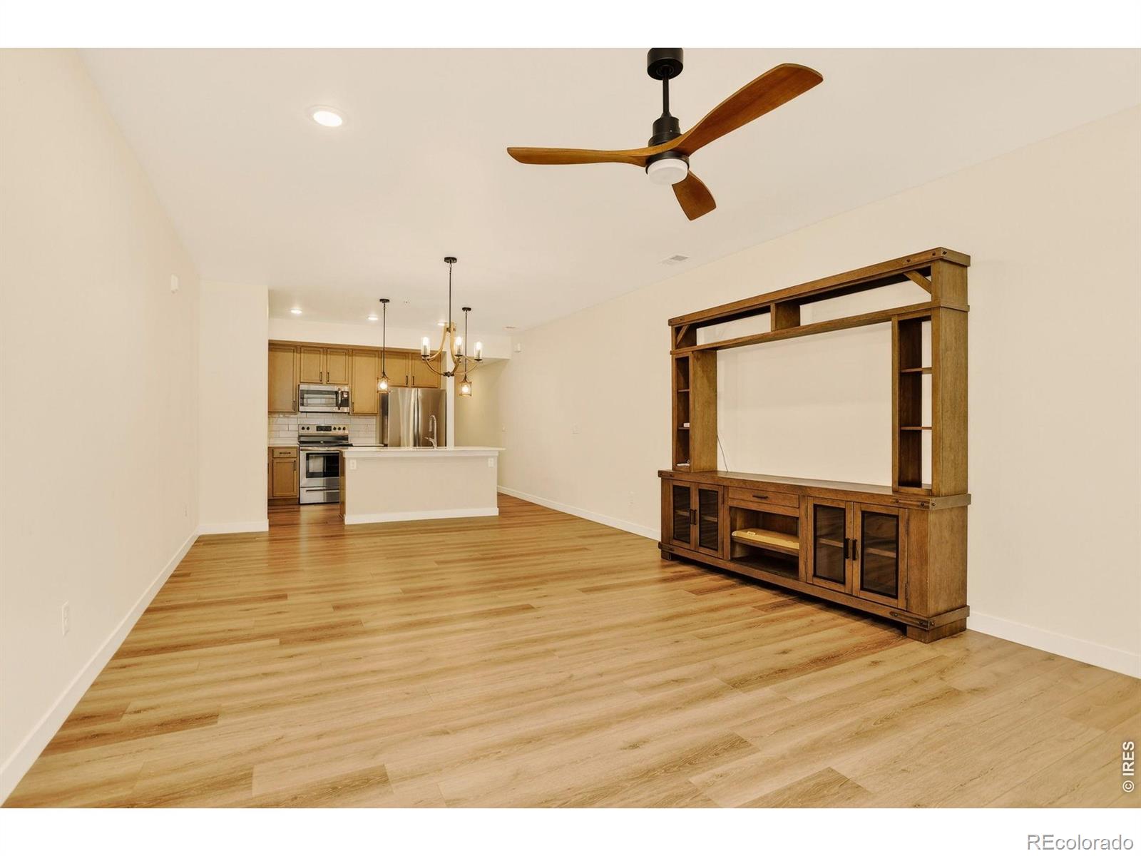 MLS Image #11 for 330  high point drive,longmont, Colorado
