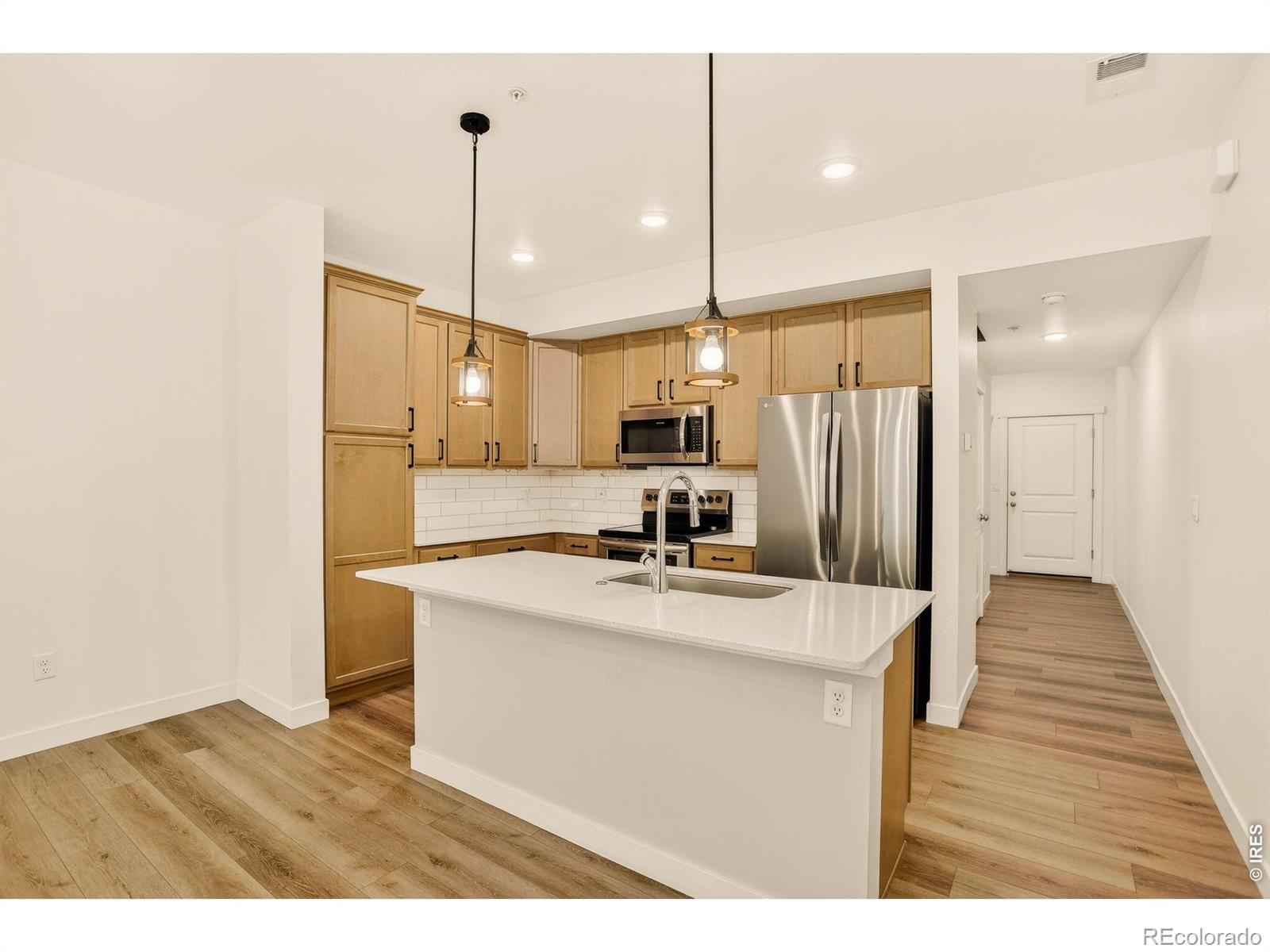 MLS Image #4 for 330  high point drive,longmont, Colorado
