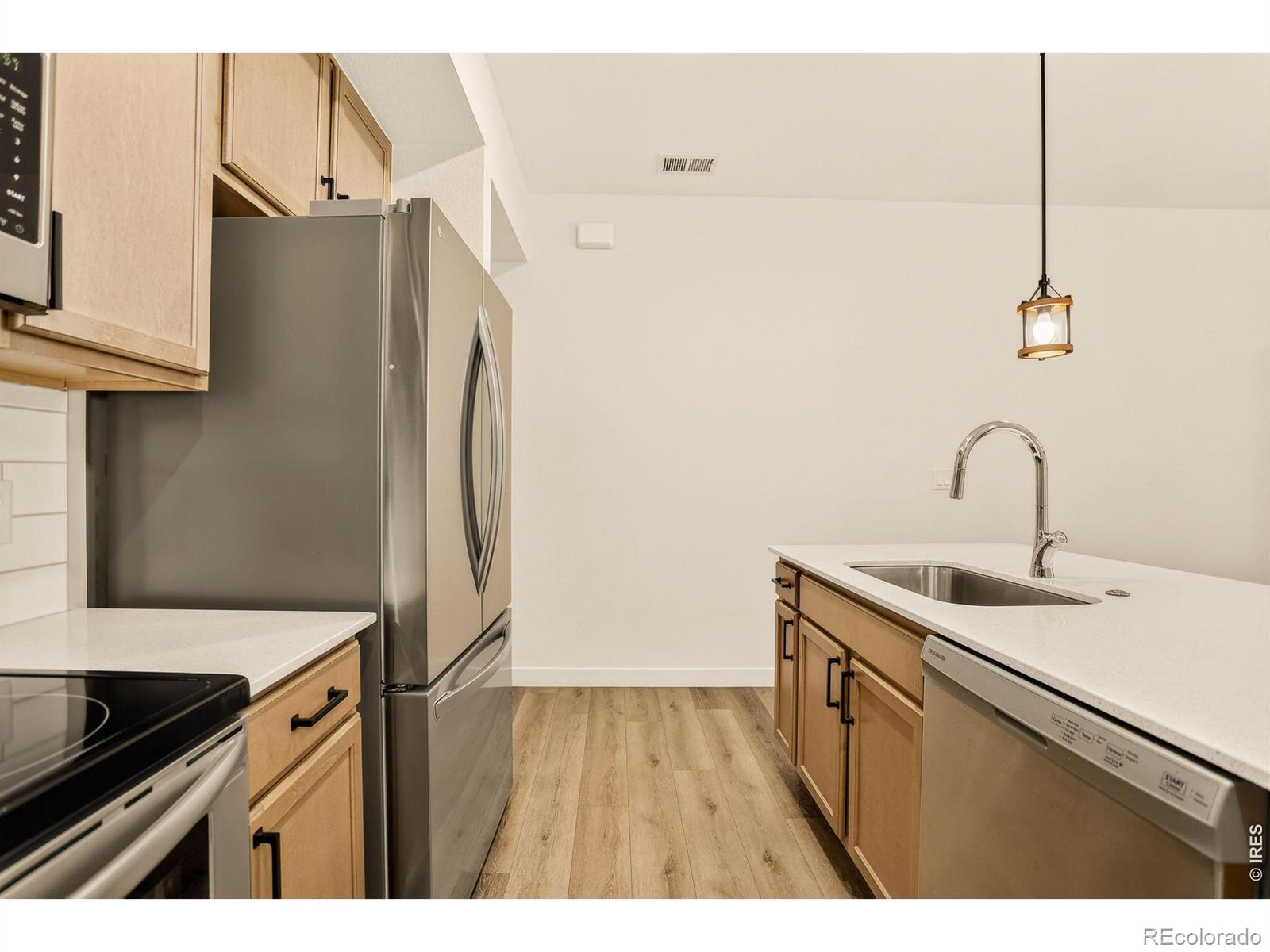 MLS Image #7 for 330  high point drive,longmont, Colorado
