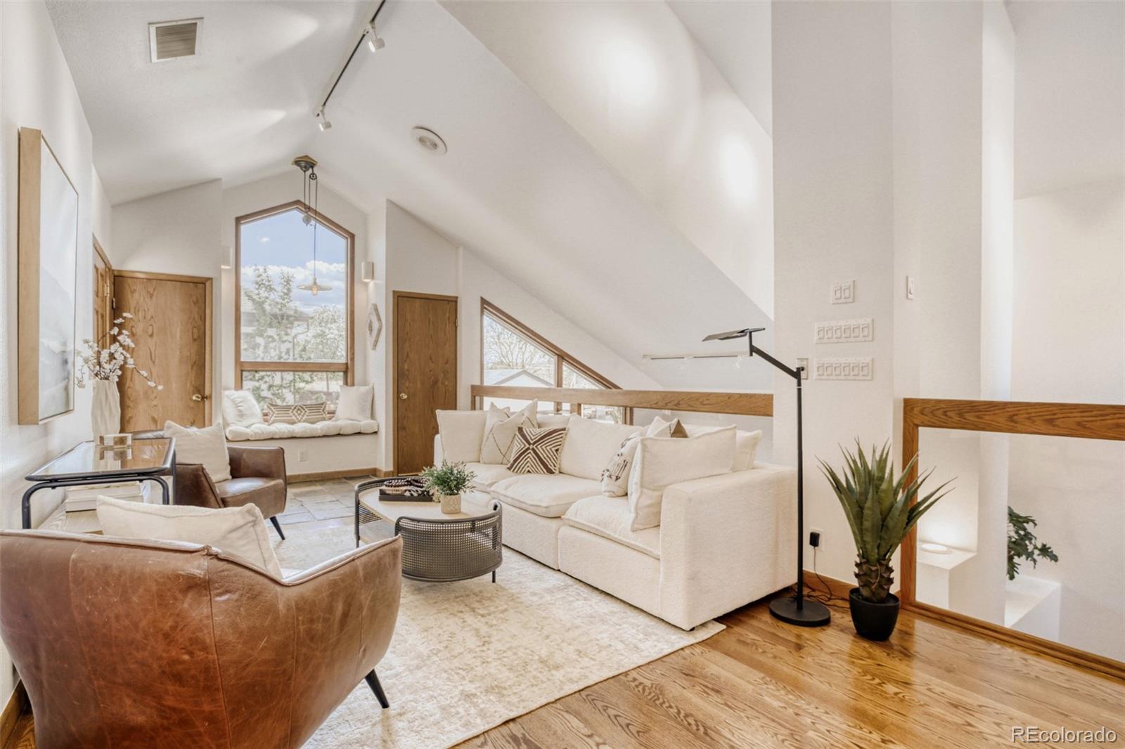 MLS Image #6 for 1275 s ogden street,denver, Colorado