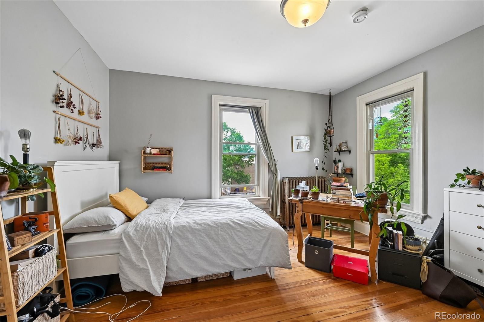 MLS Image #32 for 1646 n high street,denver, Colorado
