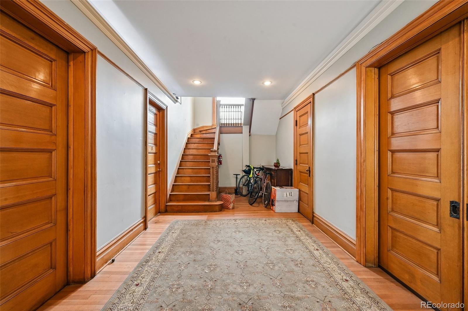 MLS Image #4 for 1646 n high street,denver, Colorado