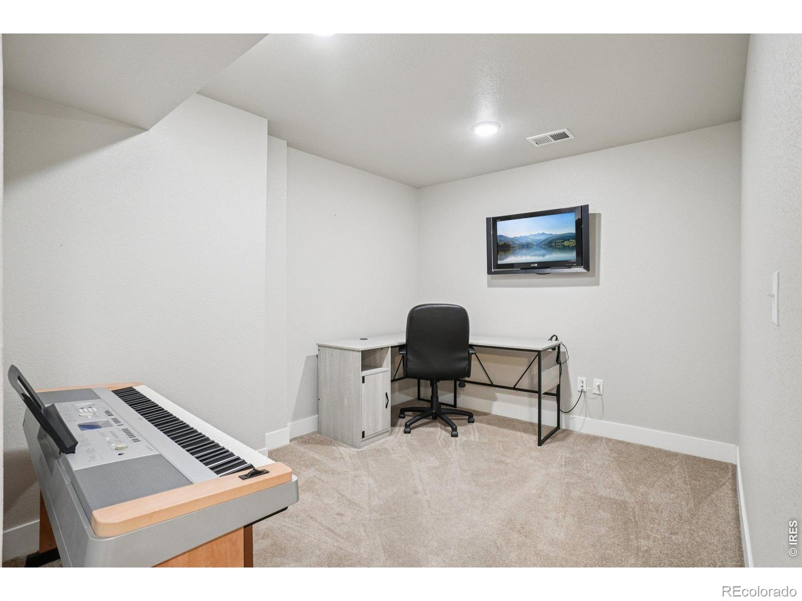 MLS Image #20 for 2608  kansas drive,fort collins, Colorado