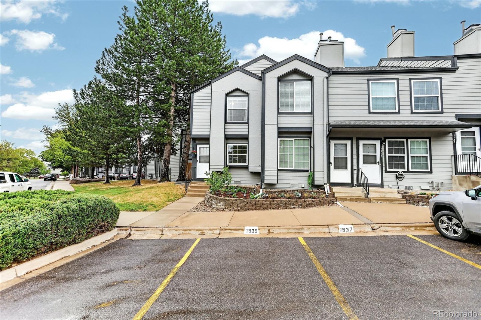 MLS Image #1 for 1939  newland court,lakewood, Colorado