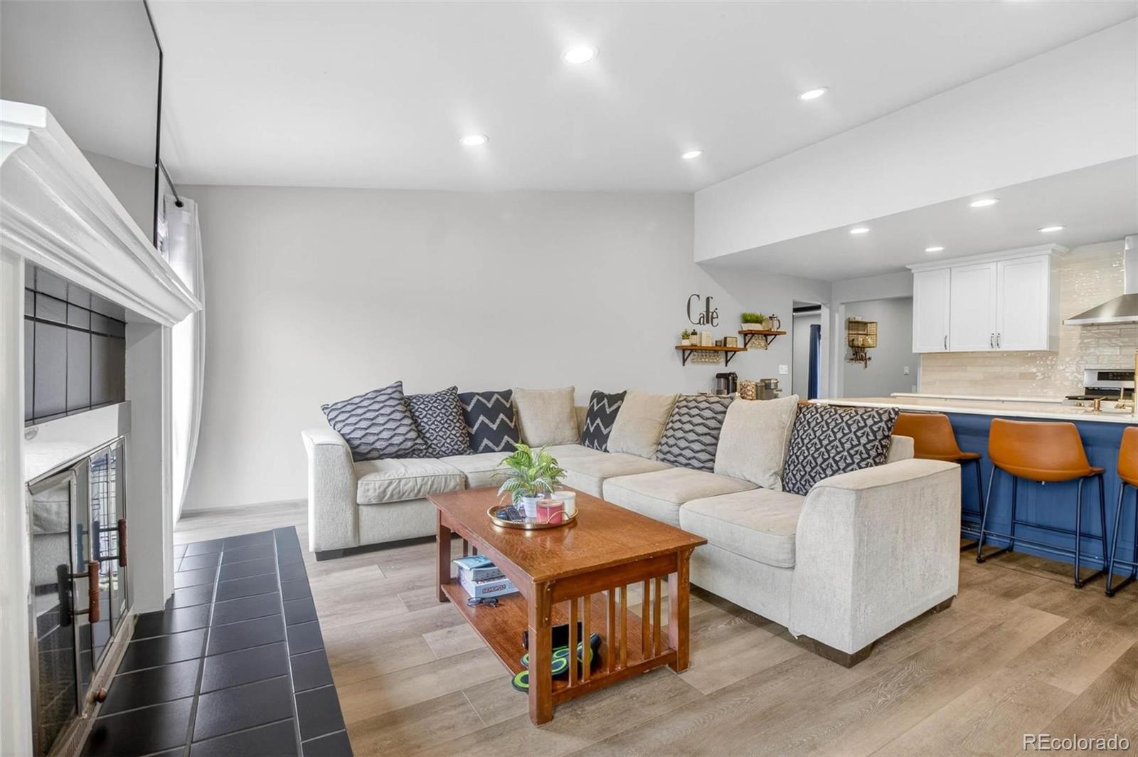 MLS Image #14 for 4867 s johnson street,littleton, Colorado