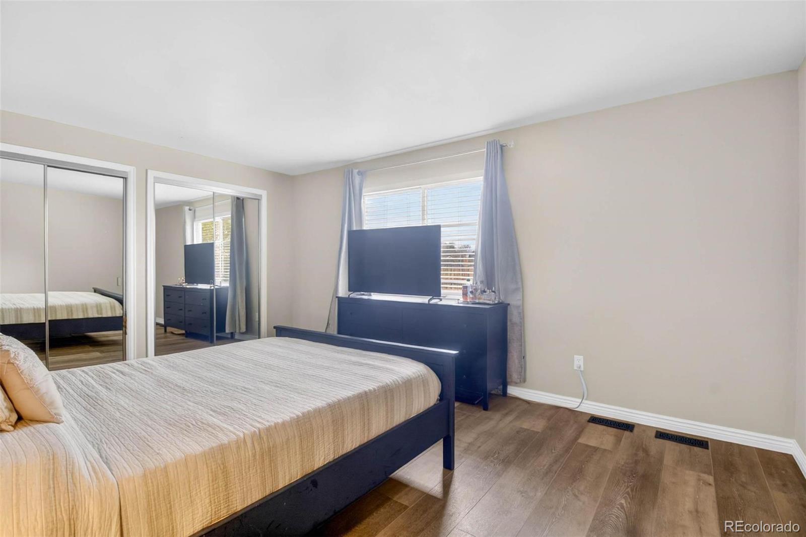 MLS Image #18 for 4867 s johnson street,littleton, Colorado