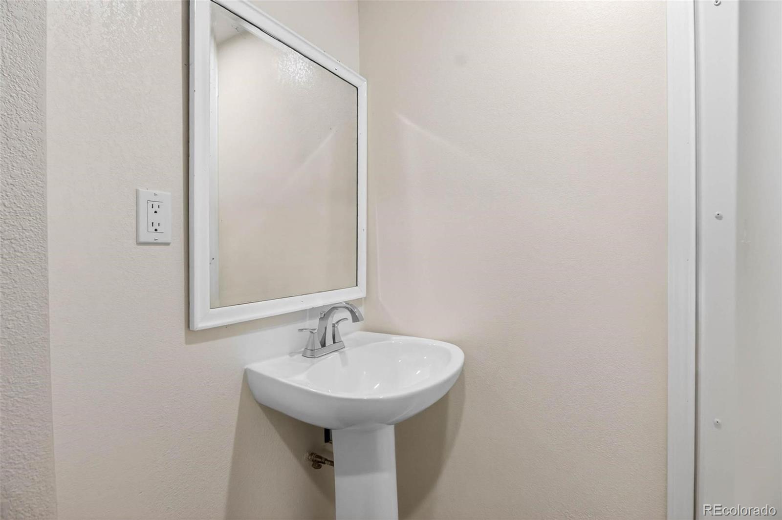 MLS Image #33 for 4867 s johnson street,littleton, Colorado