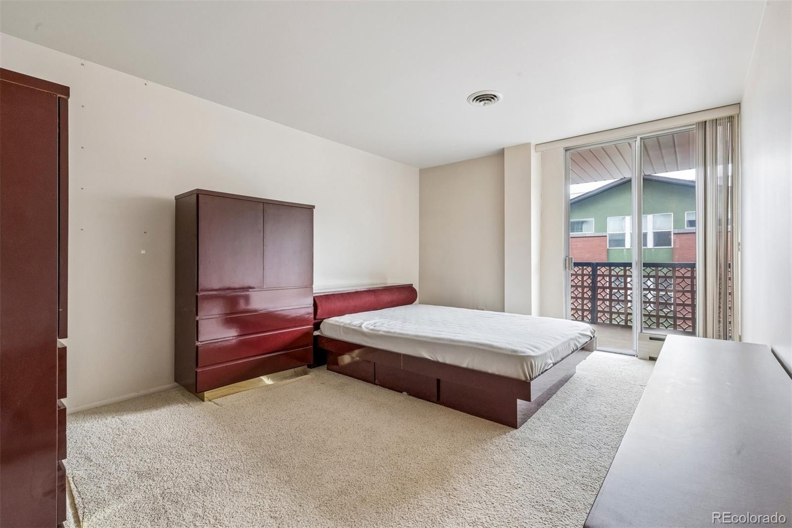MLS Image #14 for 4570 e yale avenue,denver, Colorado