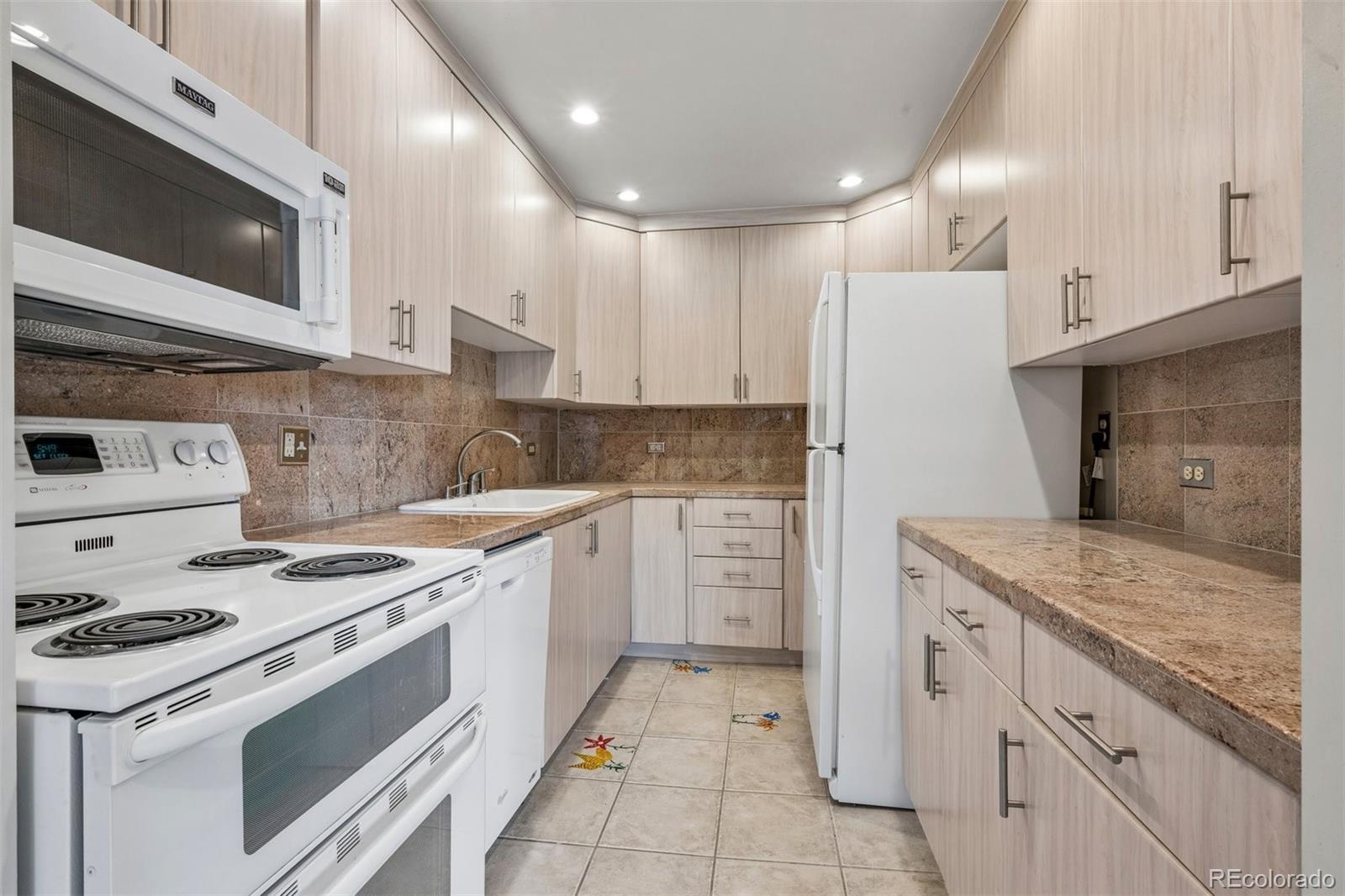 MLS Image #16 for 4570 e yale avenue,denver, Colorado