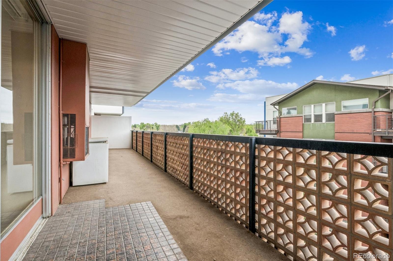 MLS Image #9 for 4570 e yale avenue,denver, Colorado
