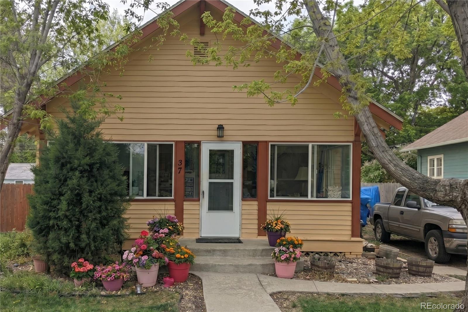 MLS Image #0 for 37 e 4th avenue,longmont, Colorado